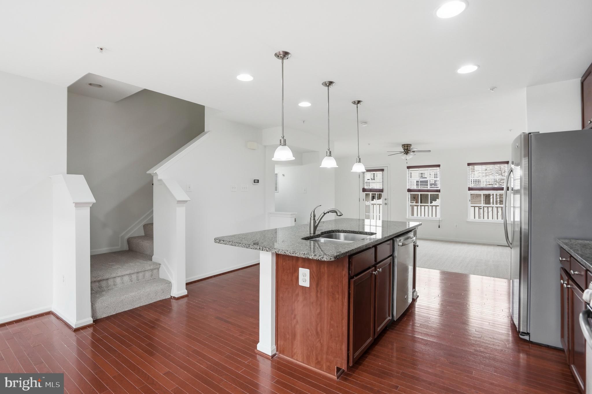 CARRIAGE HILLS TOWNHOUSE - Residential