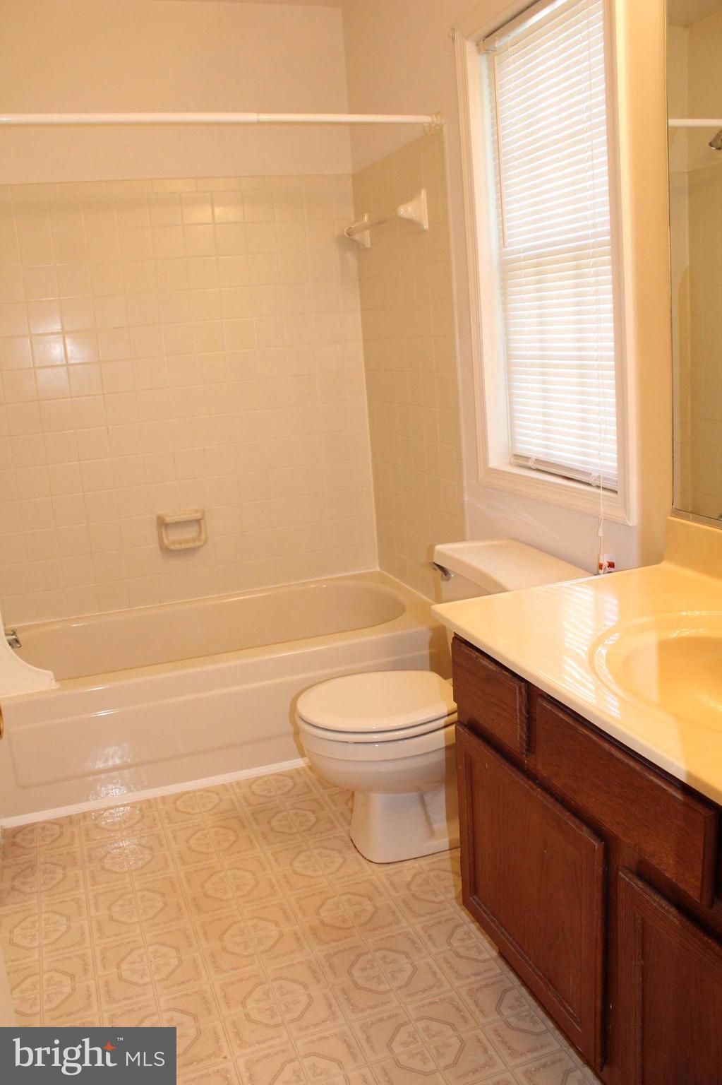 PARK RIDGE - Residential Lease