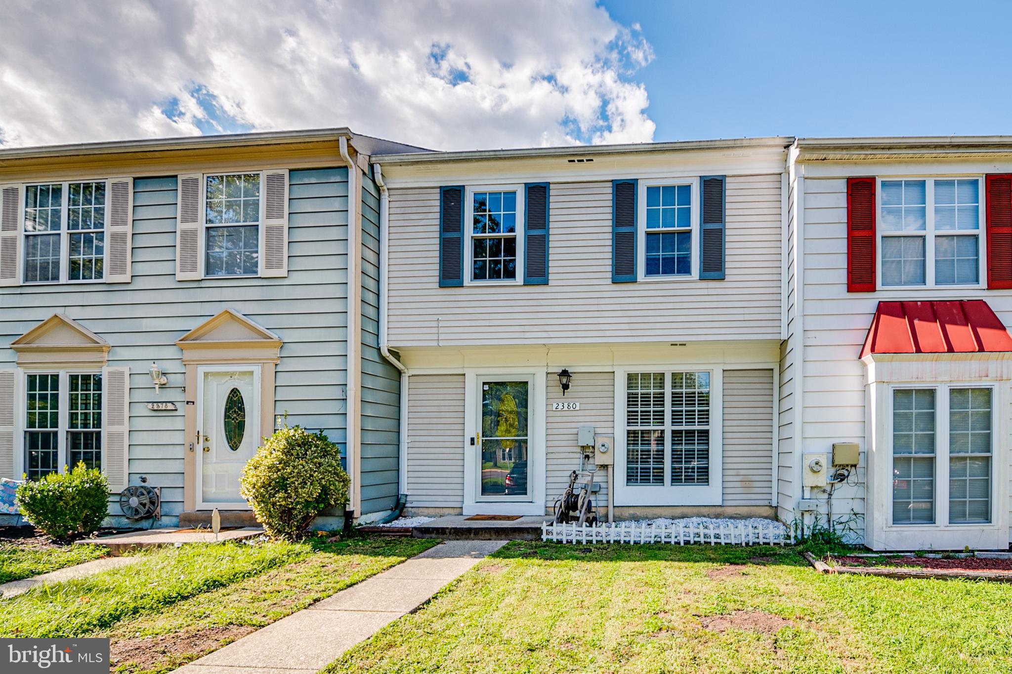 LAKE VILLAGE MANOR - Residential Lease