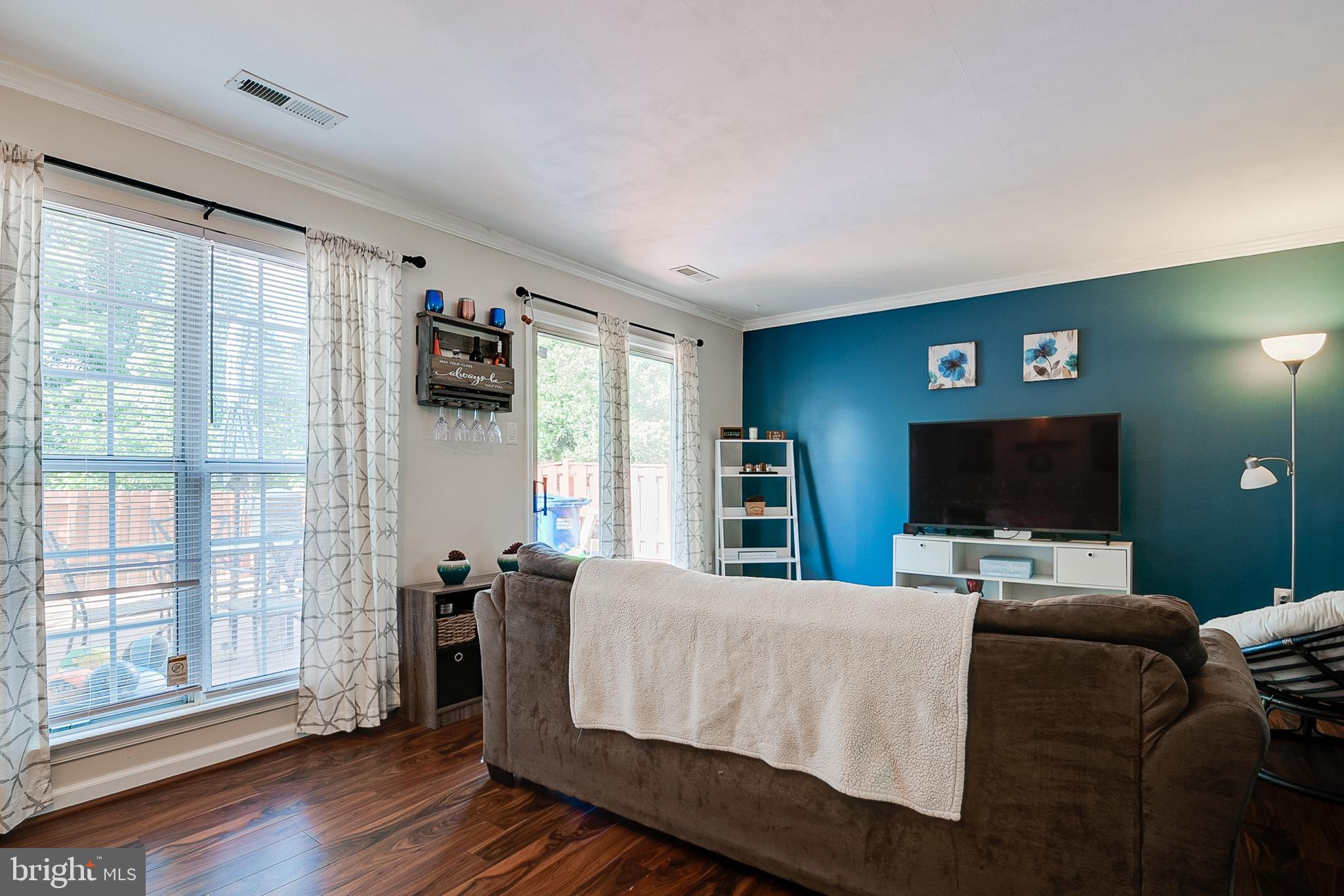 LAKE VILLAGE MANOR - Residential Lease