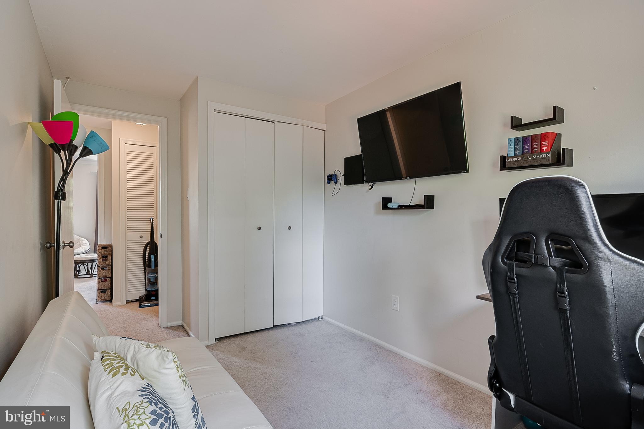 LAKE VILLAGE MANOR - Residential Lease