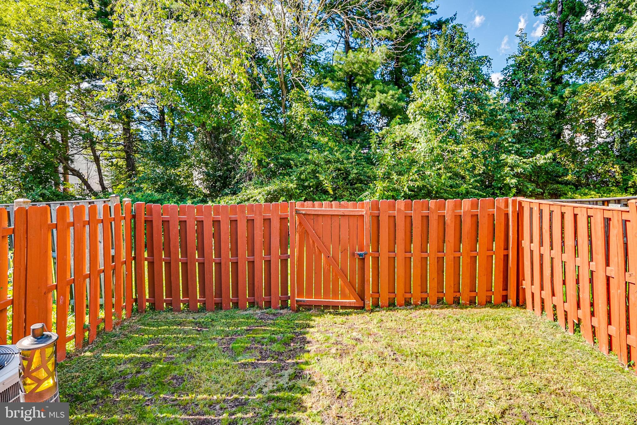 LAKE VILLAGE MANOR - Residential Lease