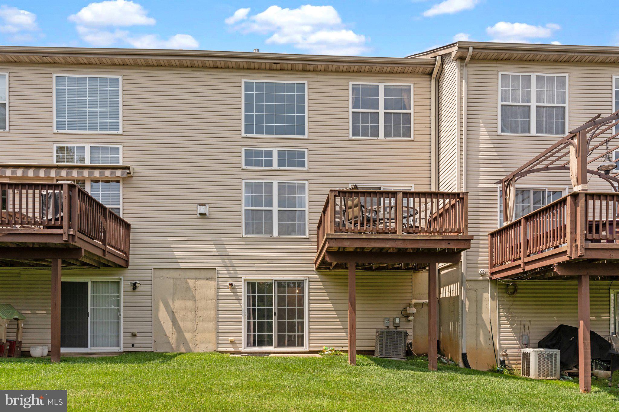 WALNUT RIDGE - Residential