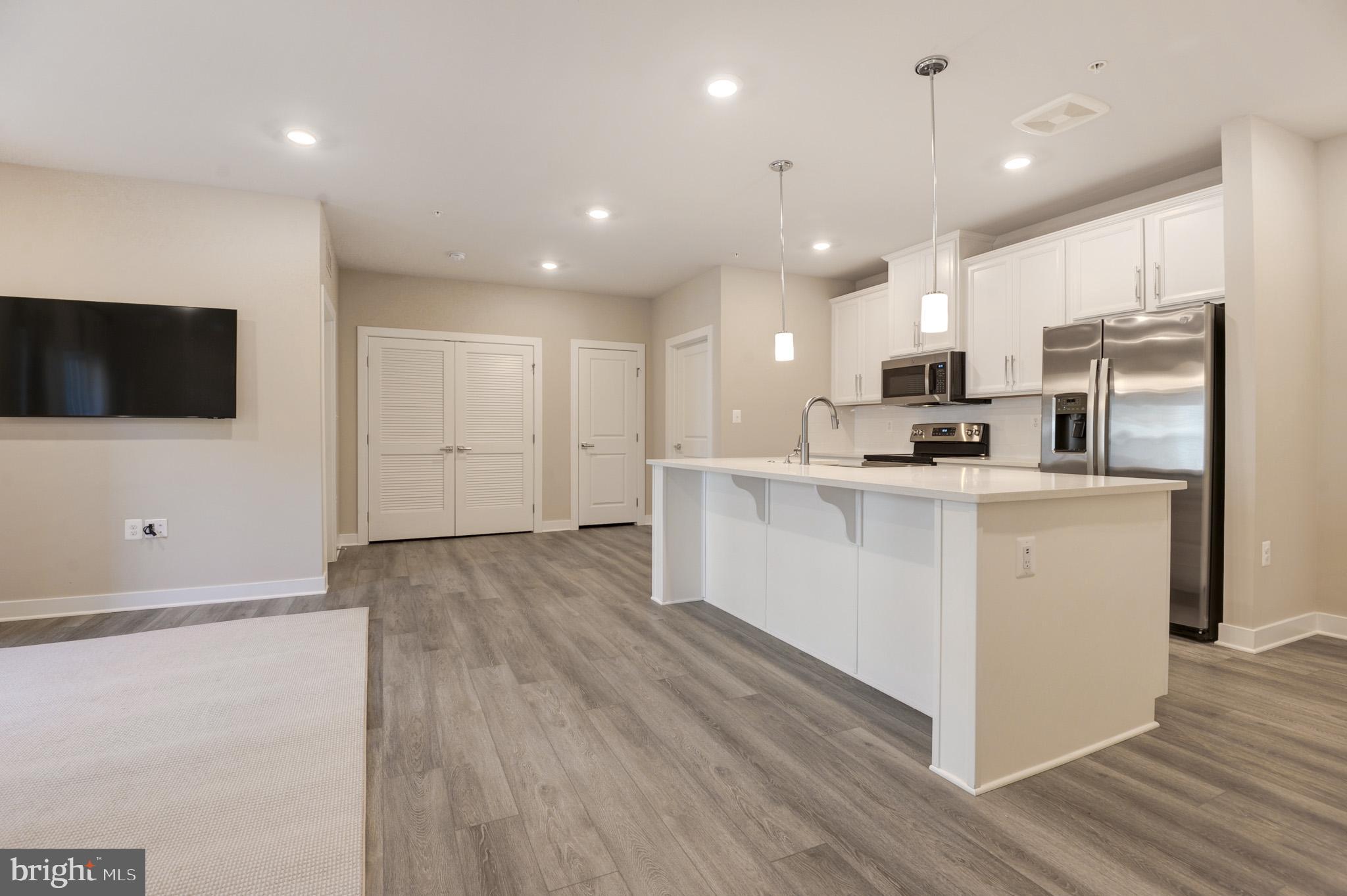 WOODLAND PARK - Residential Lease