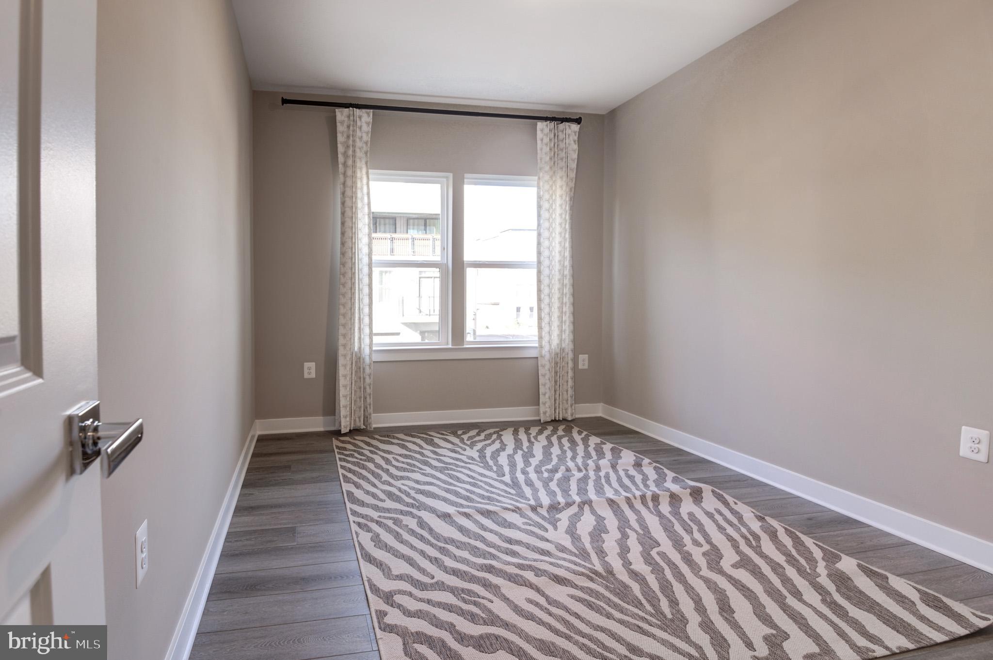 WOODLAND PARK - Residential Lease