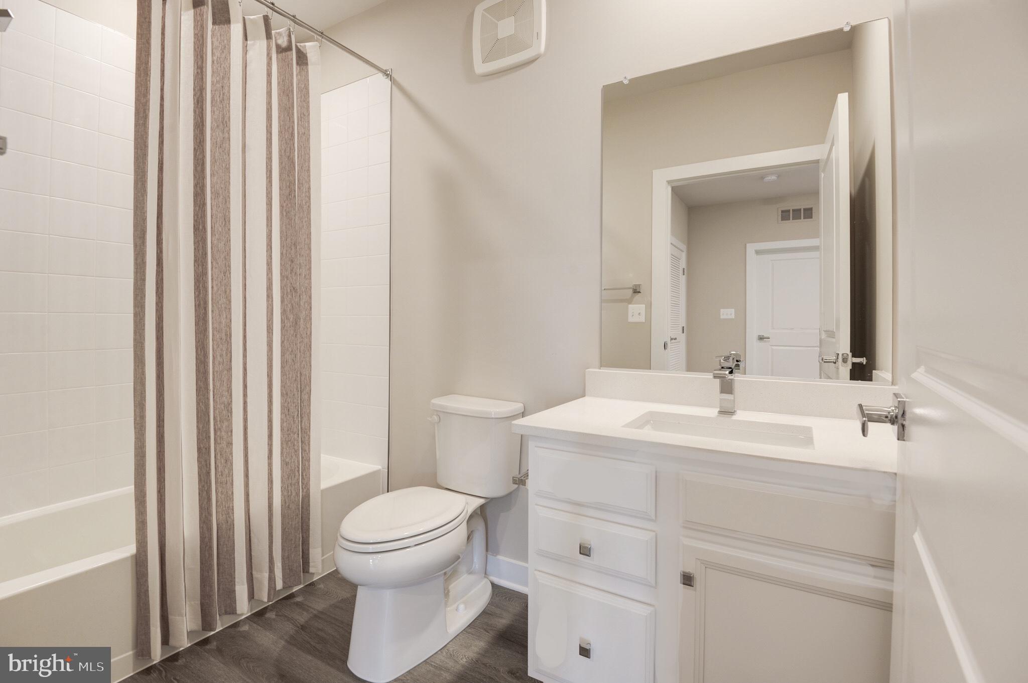 WOODLAND PARK - Residential Lease