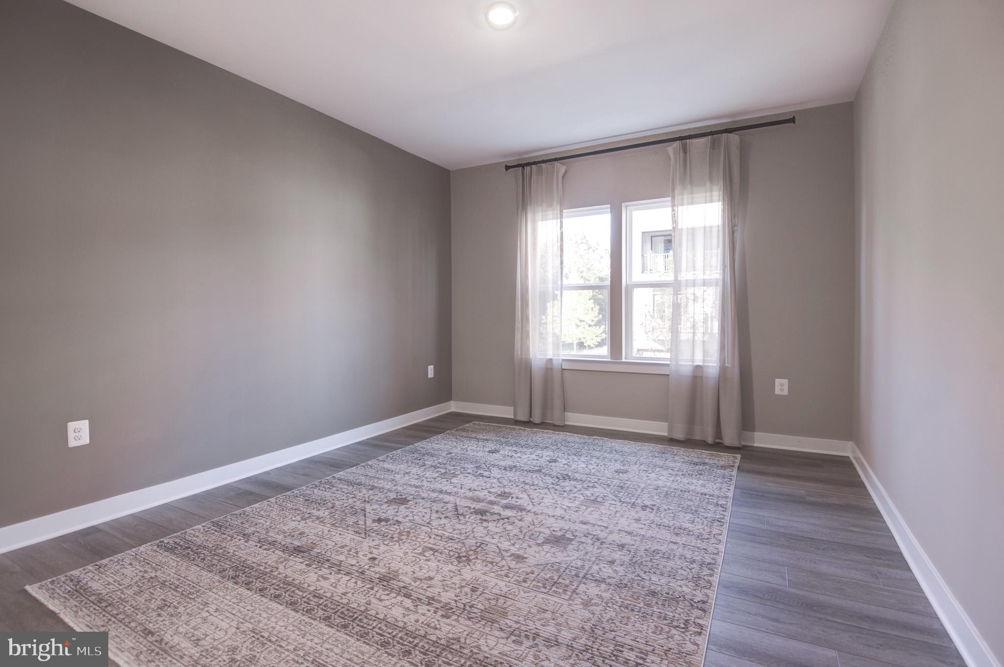 WOODLAND PARK - Residential Lease