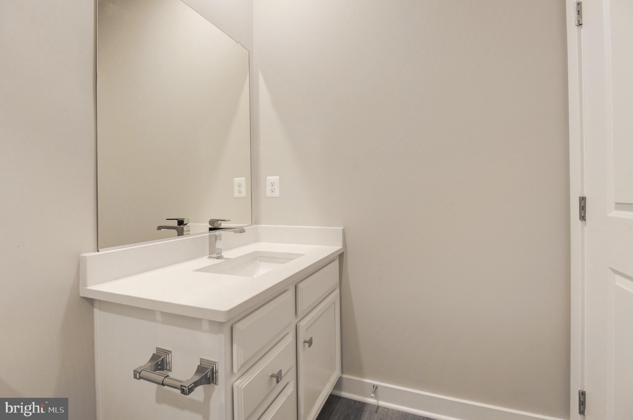 WOODLAND PARK - Residential Lease