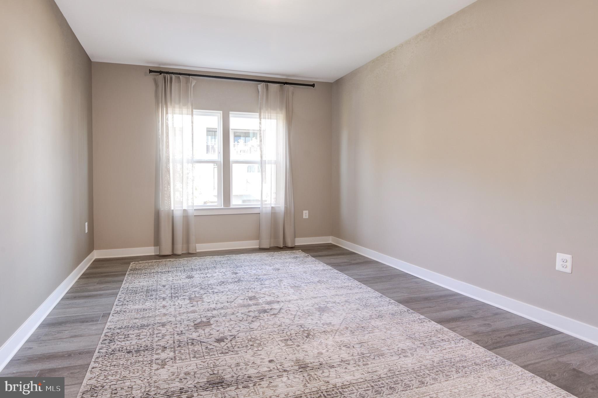 WOODLAND PARK - Residential Lease