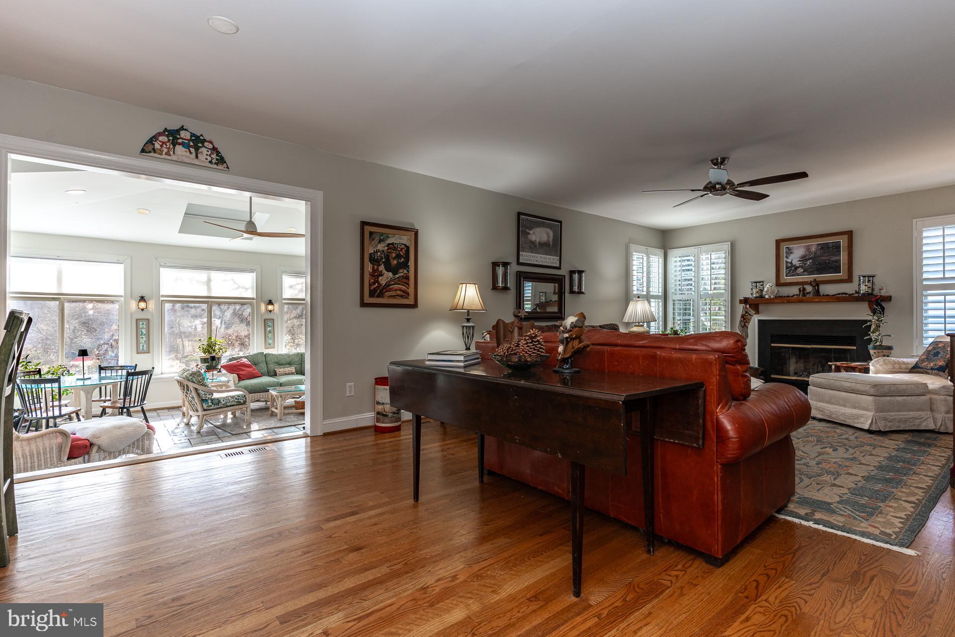 WILLOWDALE CROSSIN - Residential