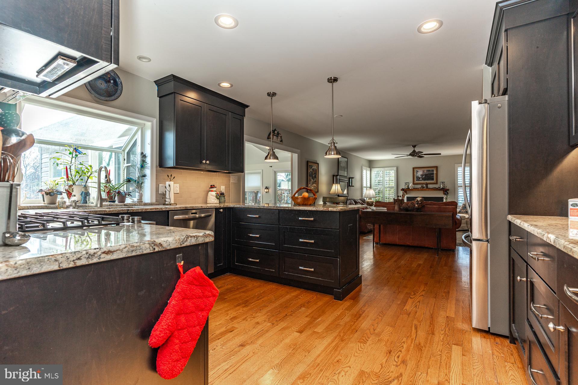 WILLOWDALE CROSSIN - Residential