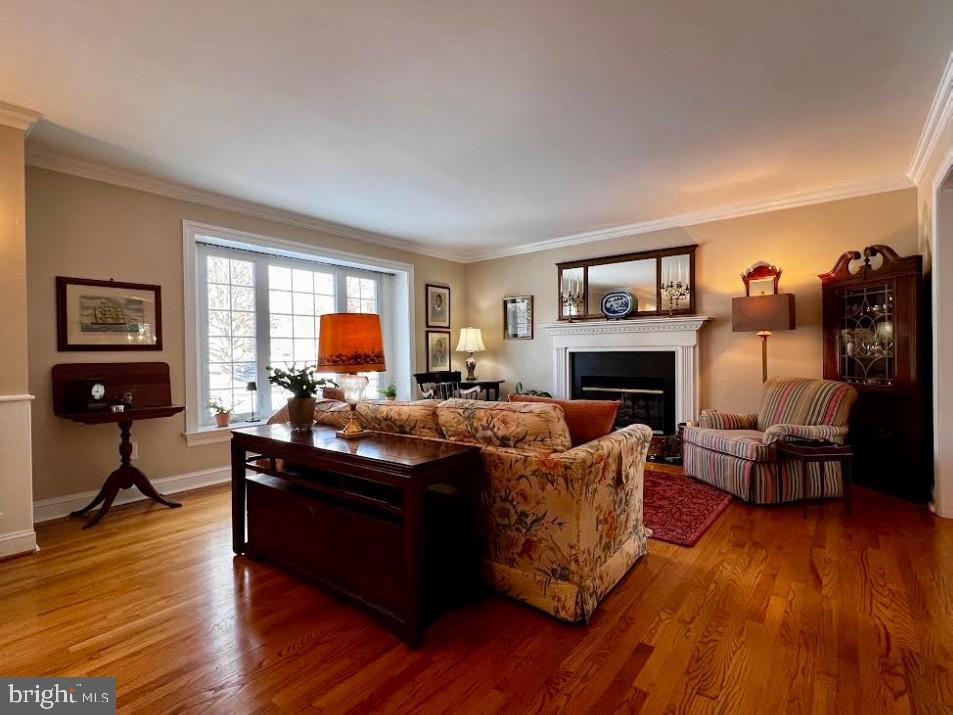 WILLOWDALE CROSSIN - Residential