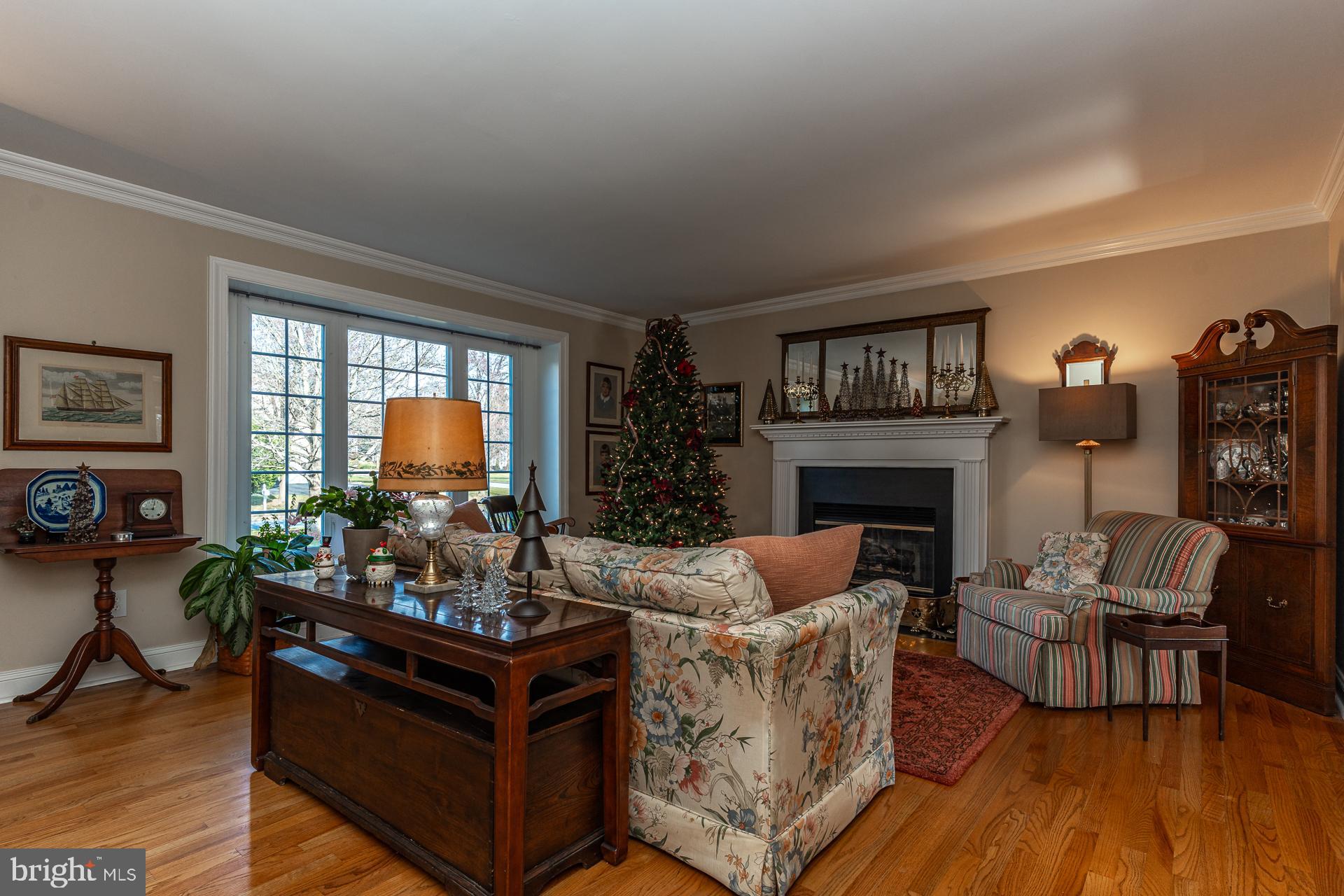 WILLOWDALE CROSSIN - Residential