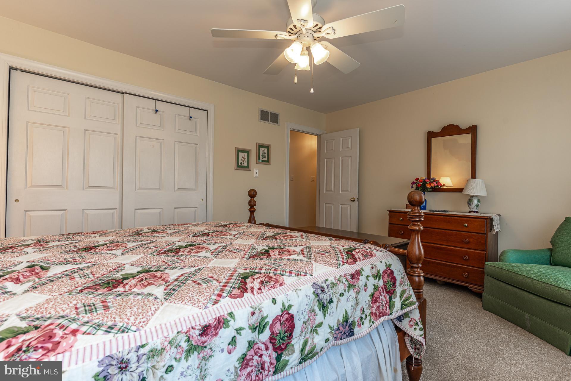 WILLOWDALE CROSSIN - Residential