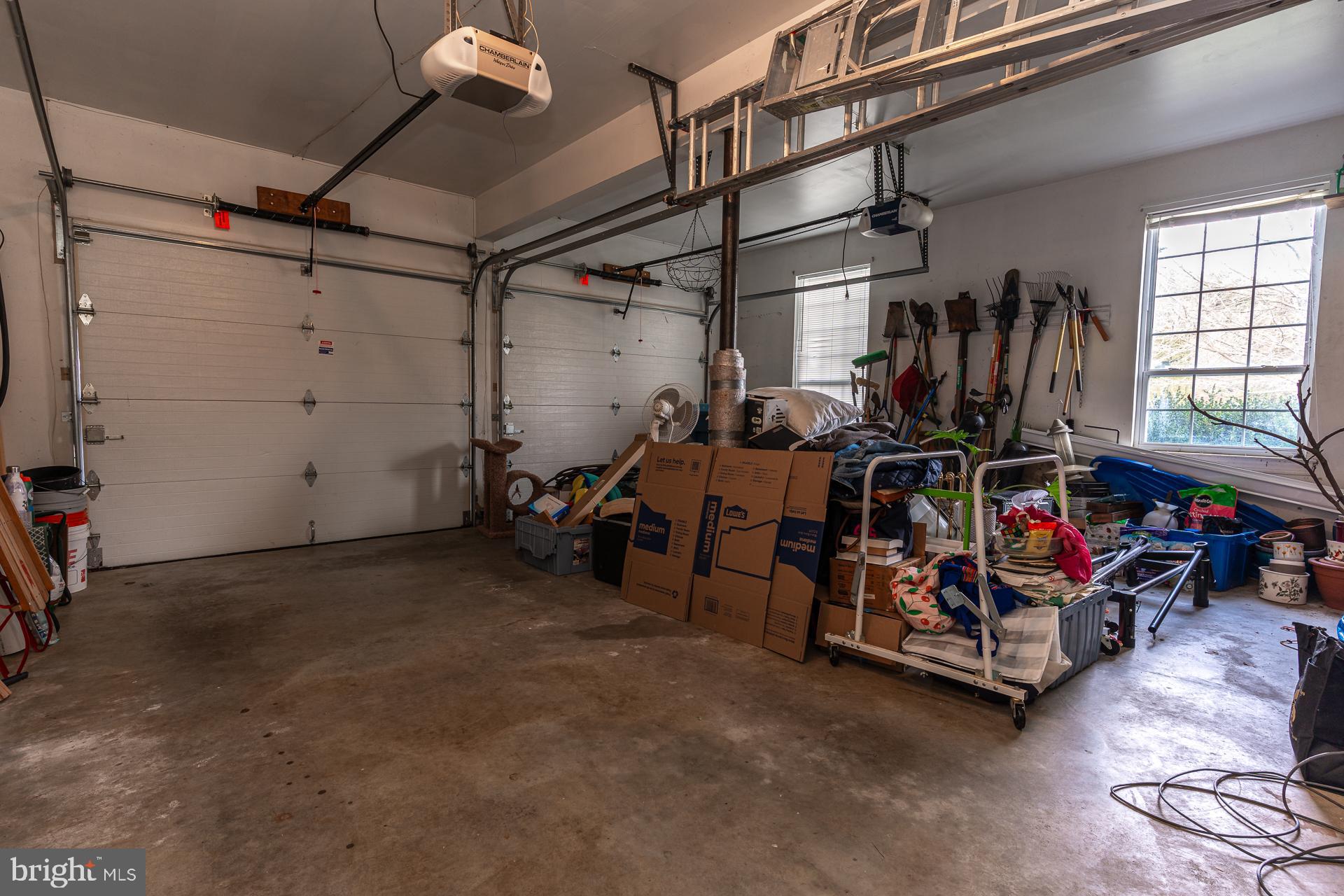 WILLOWDALE CROSSIN - Residential