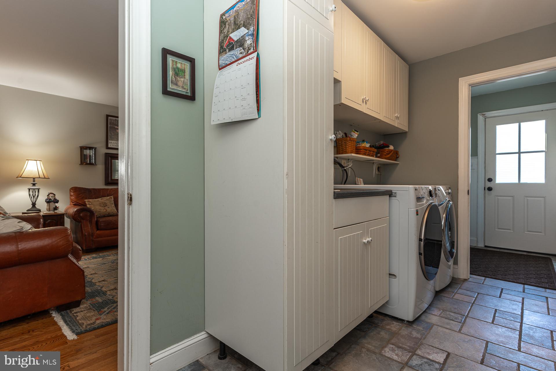 WILLOWDALE CROSSIN - Residential