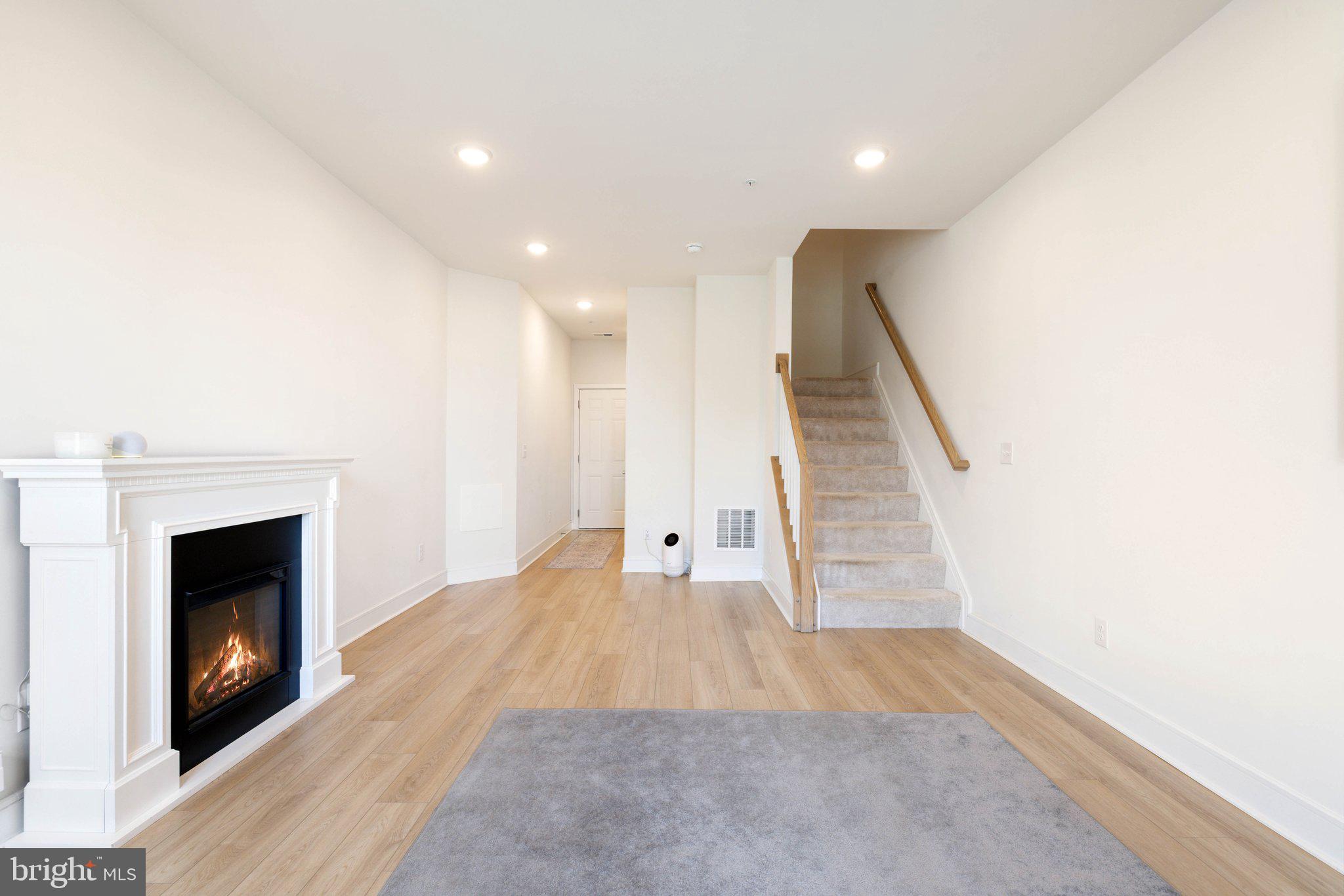 20775 LAMLASH TERRACE