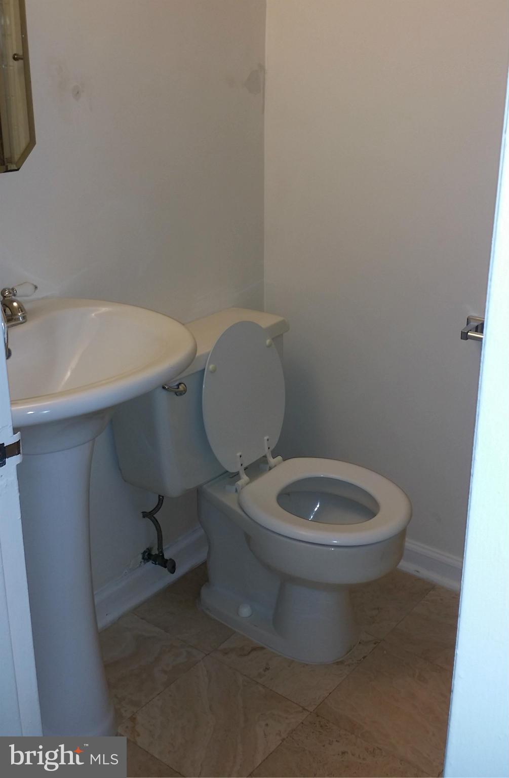 SHADOWOOD - Residential Lease