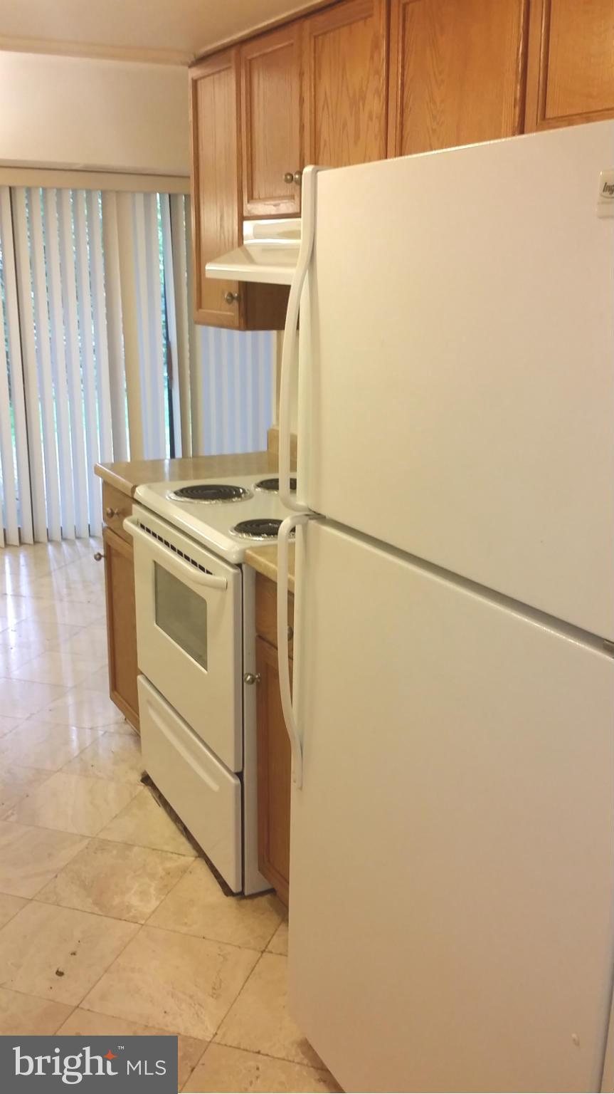 SHADOWOOD - Residential Lease