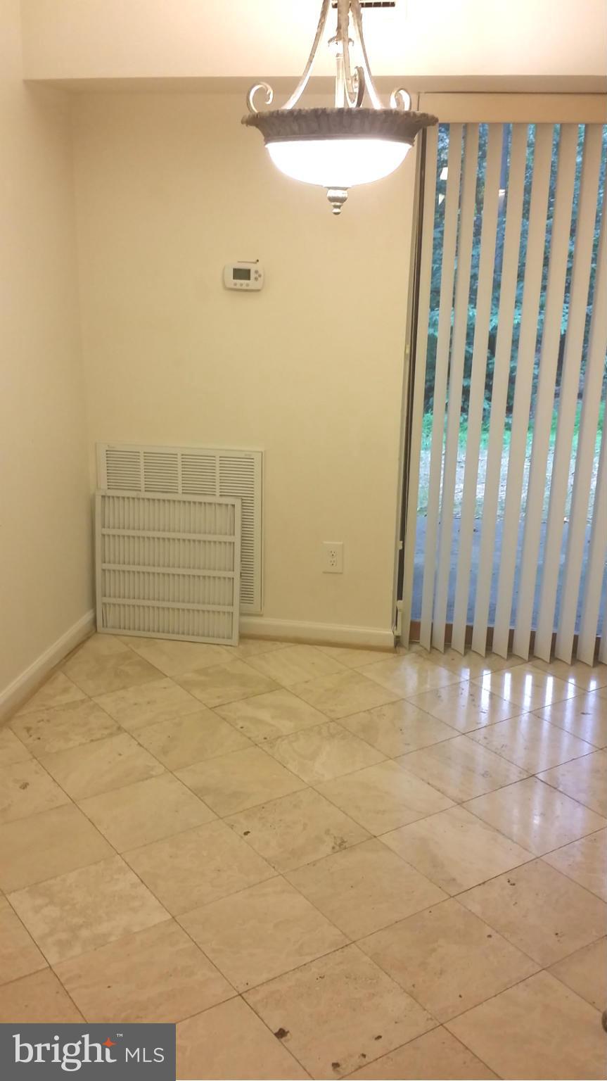 SHADOWOOD - Residential Lease