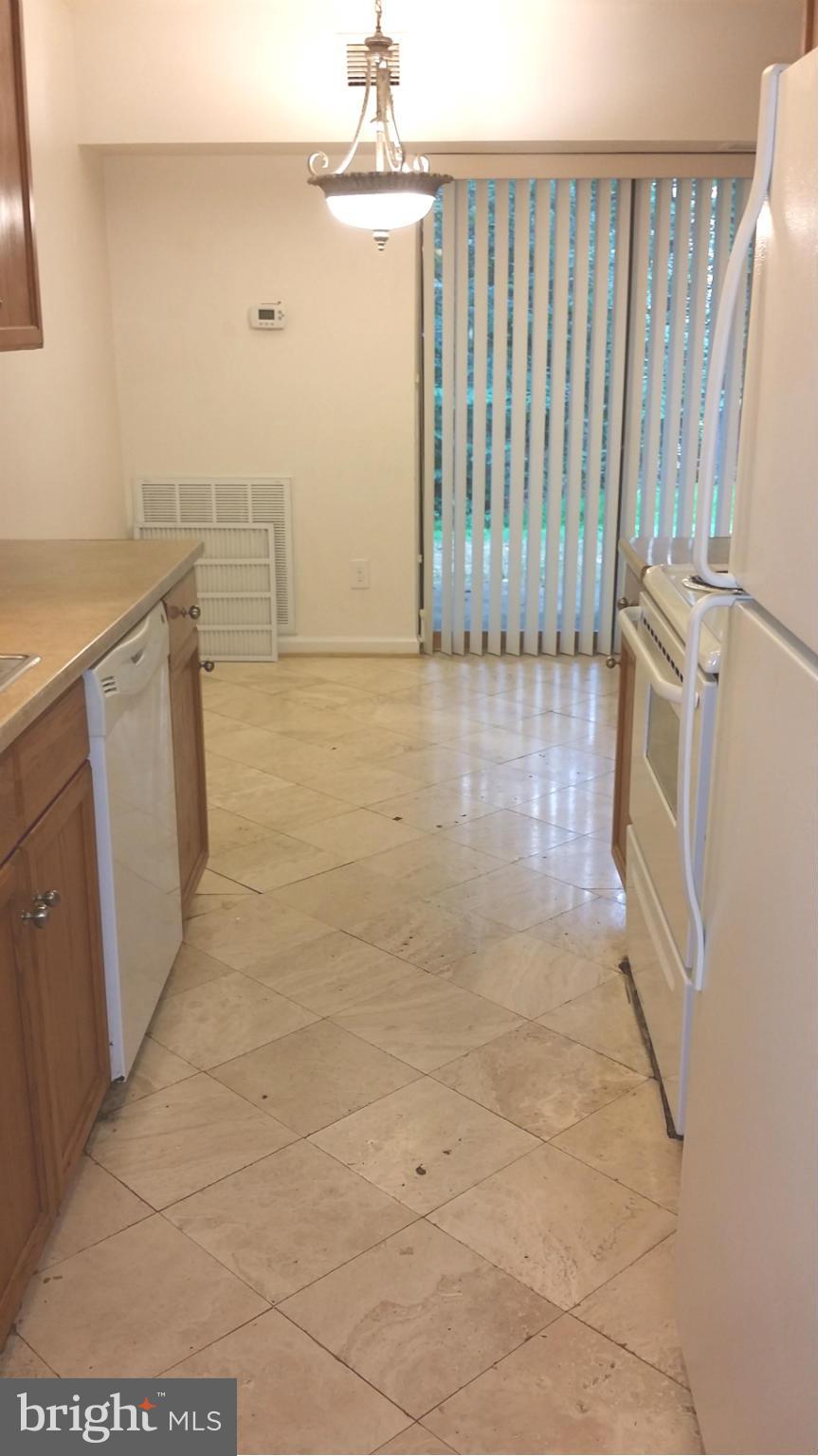 SHADOWOOD - Residential Lease