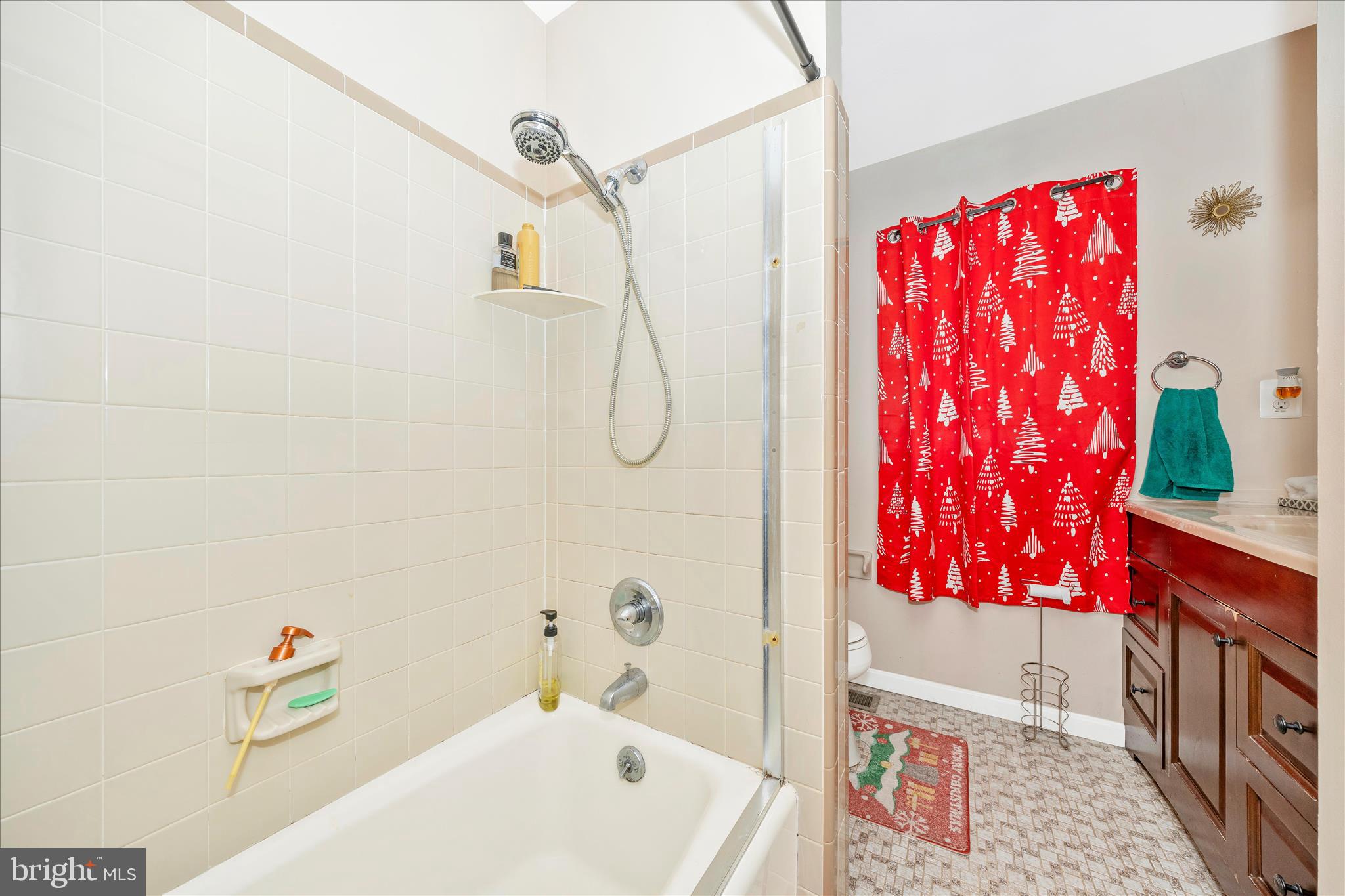 LAYTONSVILLE OUTSIDE - Residential