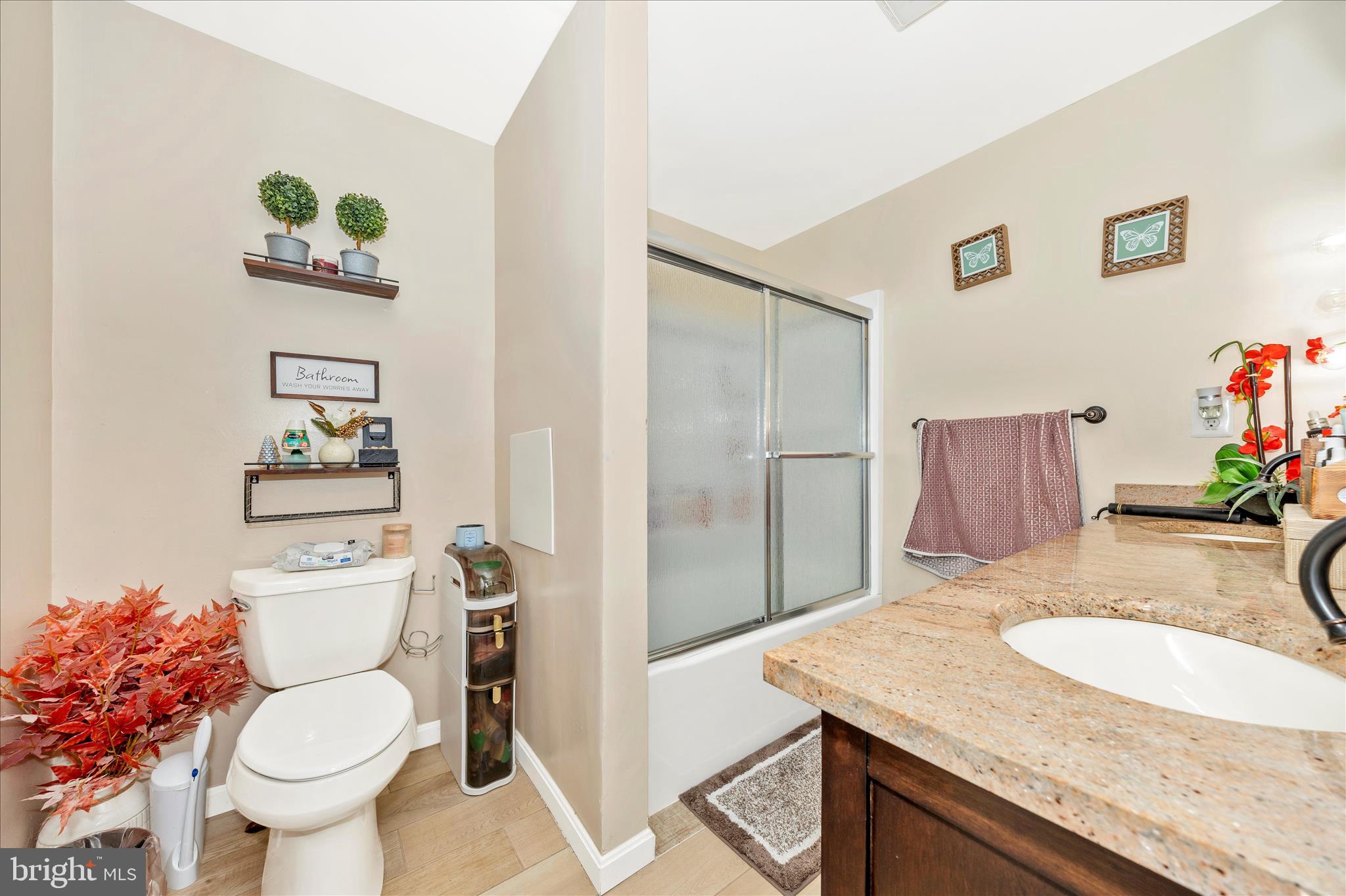 LAYTONSVILLE OUTSIDE - Residential