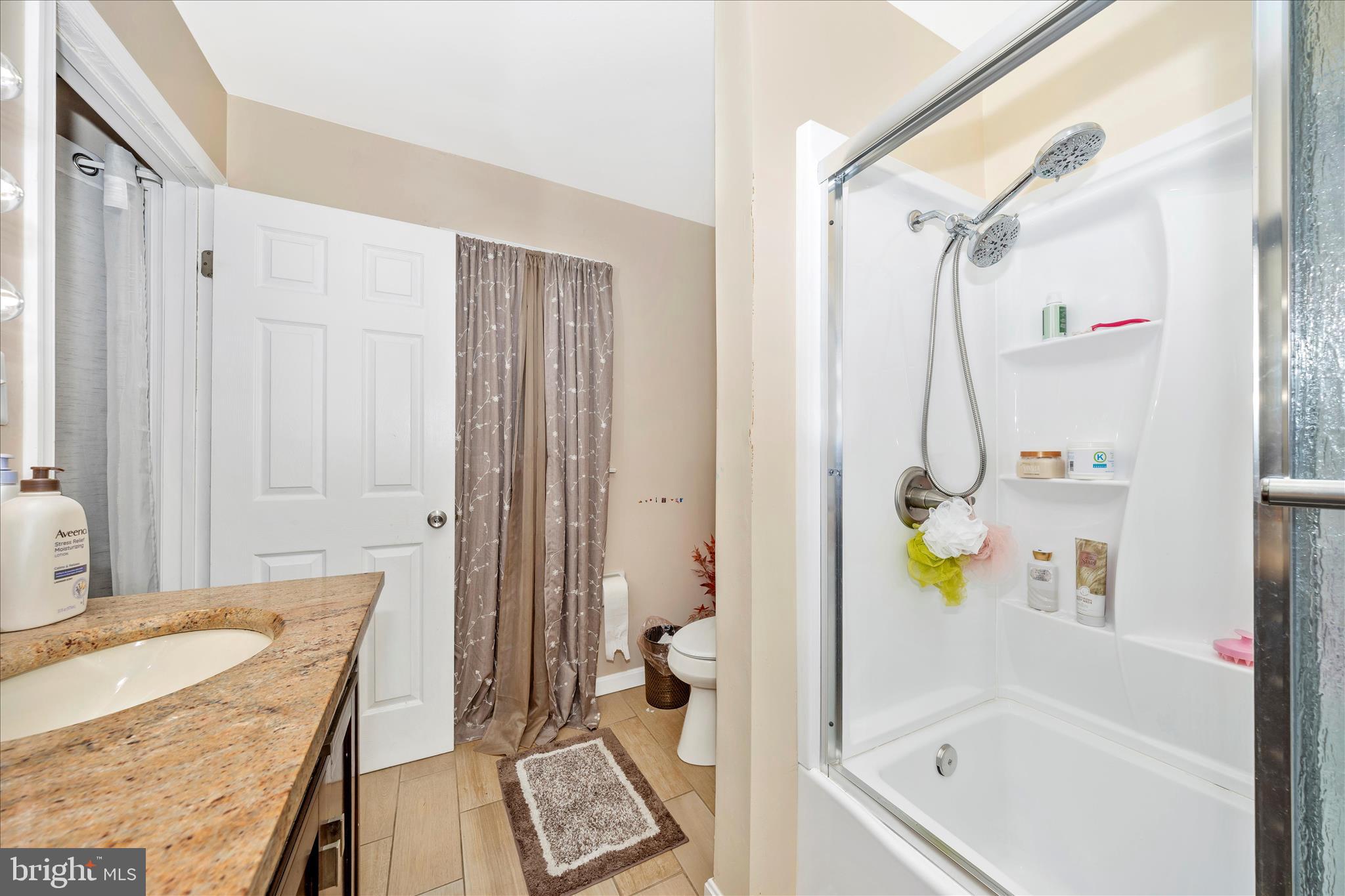 LAYTONSVILLE OUTSIDE - Residential