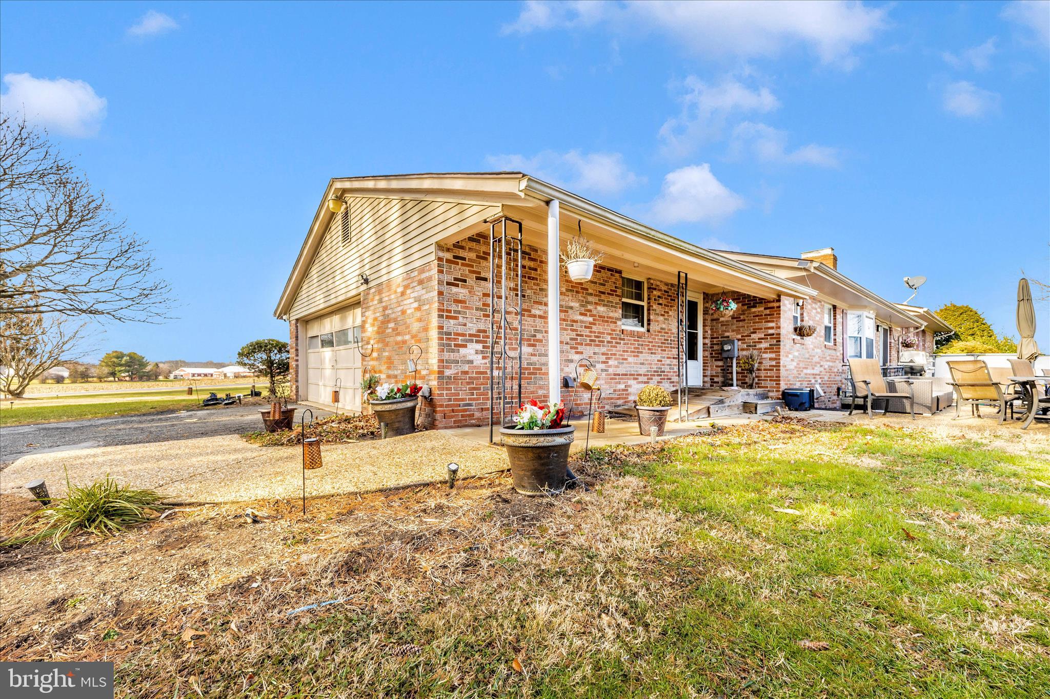 LAYTONSVILLE OUTSIDE - Residential