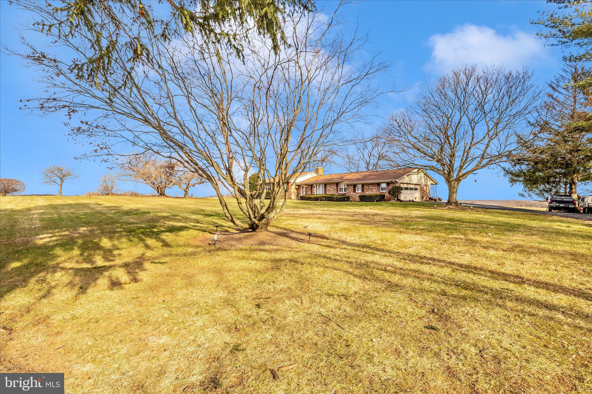 LAYTONSVILLE OUTSIDE - Residential