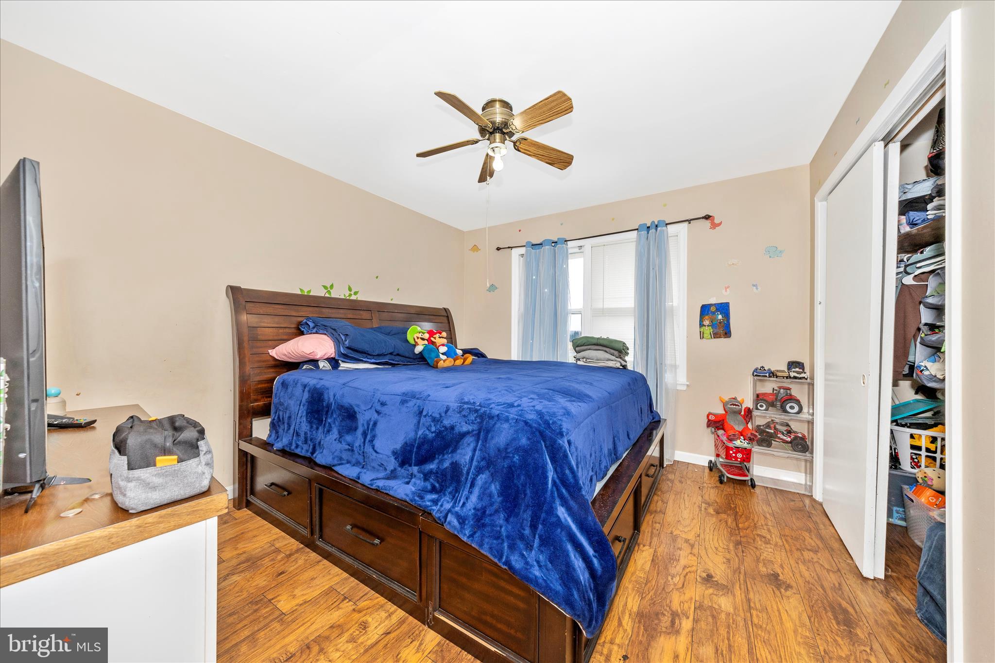 LAYTONSVILLE OUTSIDE - Residential