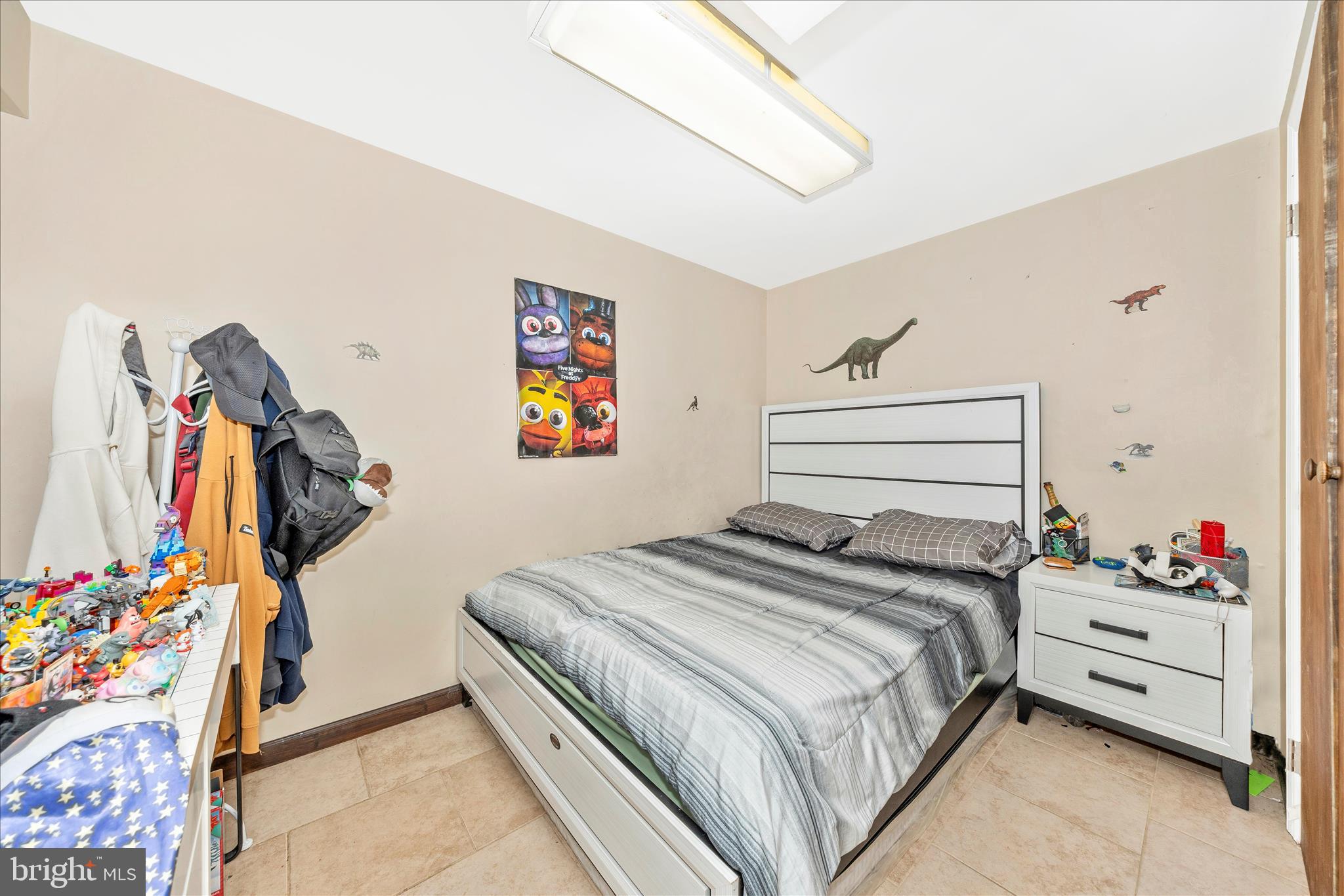 LAYTONSVILLE OUTSIDE - Residential