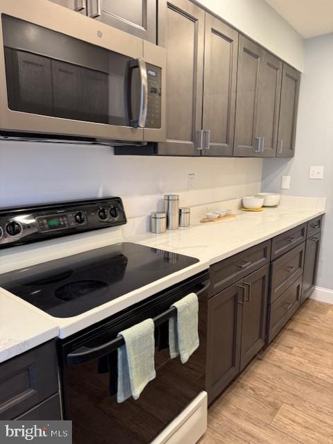 SOMERSET PARK - Residential