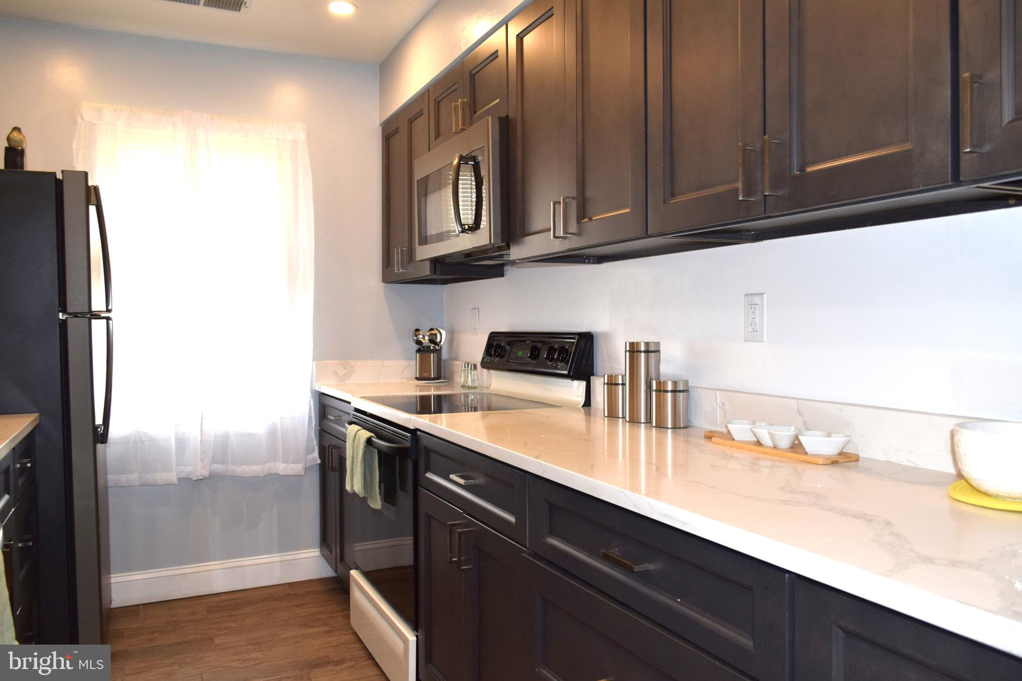 SOMERSET PARK - Residential