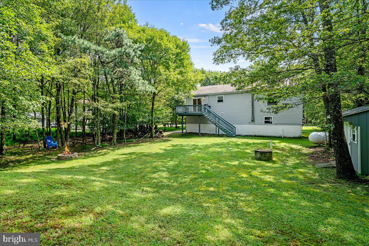 275 PETRARCH TRAIL