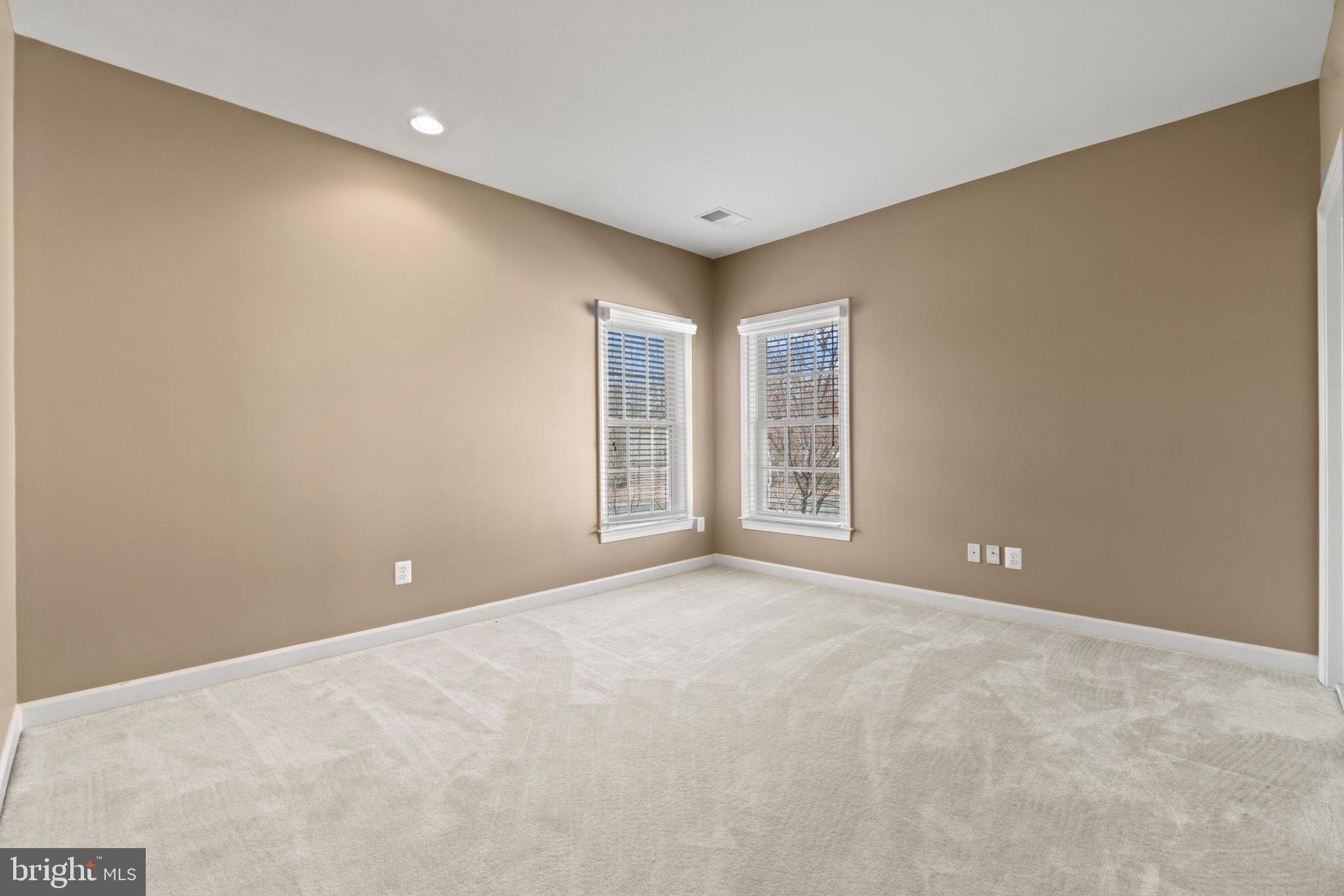 ESTATES AT LEE'S PARKE - Residential