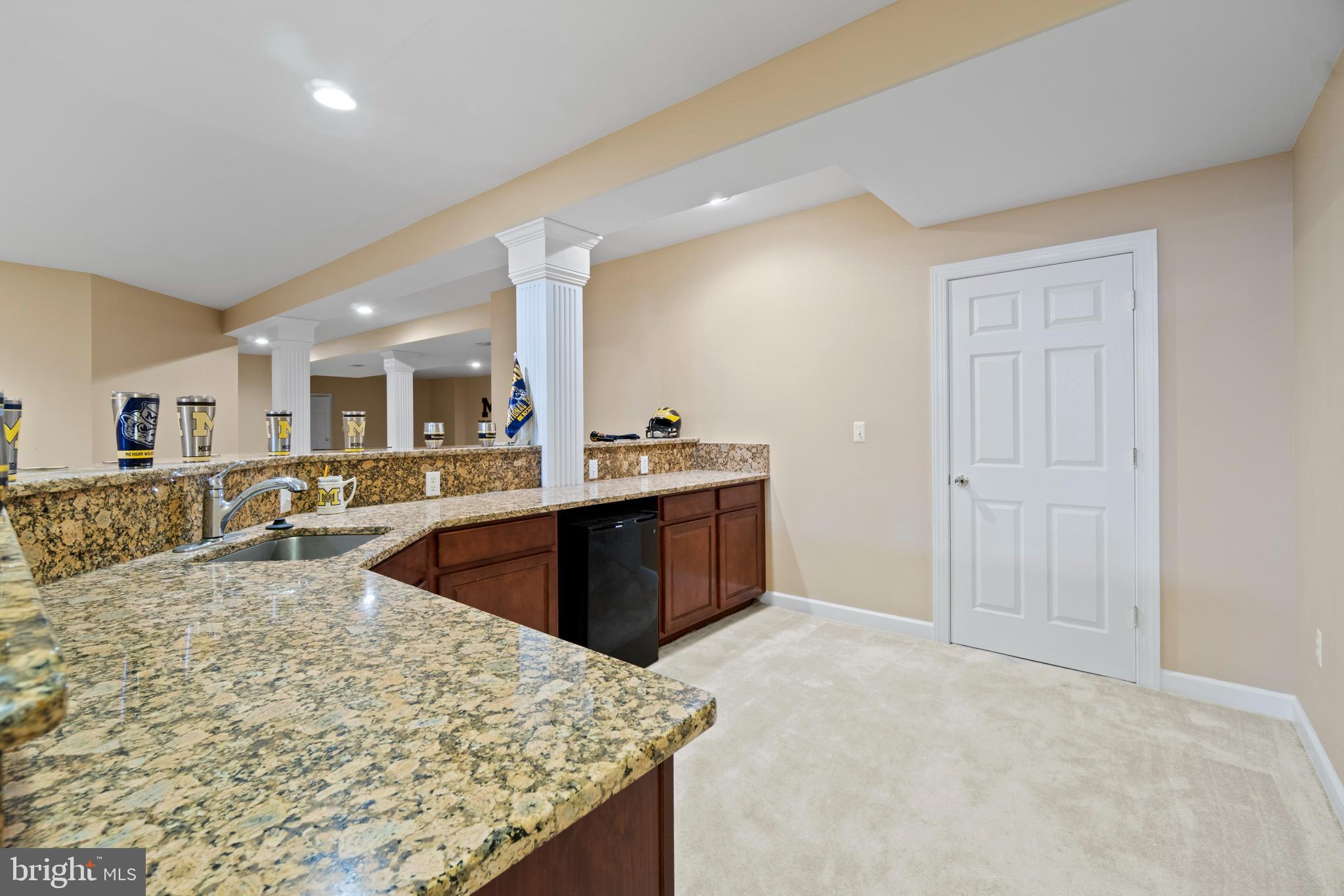 ESTATES AT LEE'S PARKE - Residential