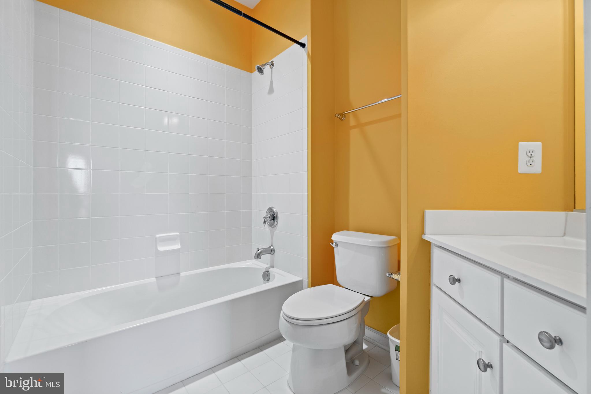 ESTATES AT LEE'S PARKE - Residential