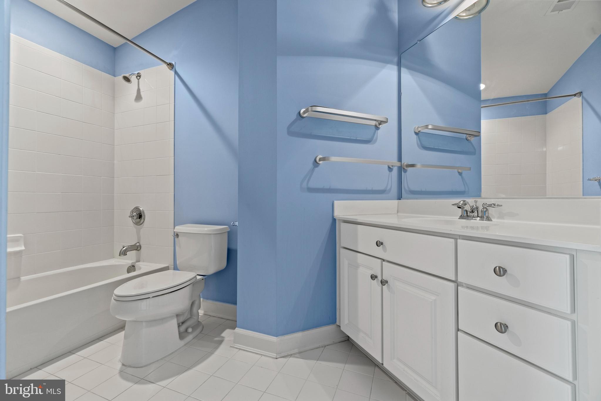 ESTATES AT LEE'S PARKE - Residential