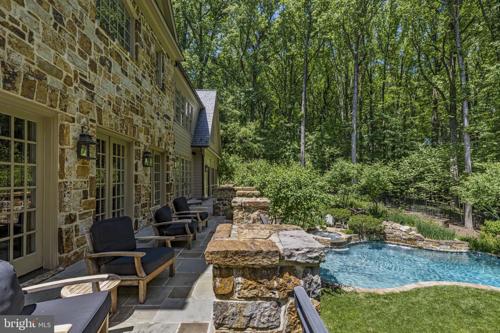 AVENEL - Residential