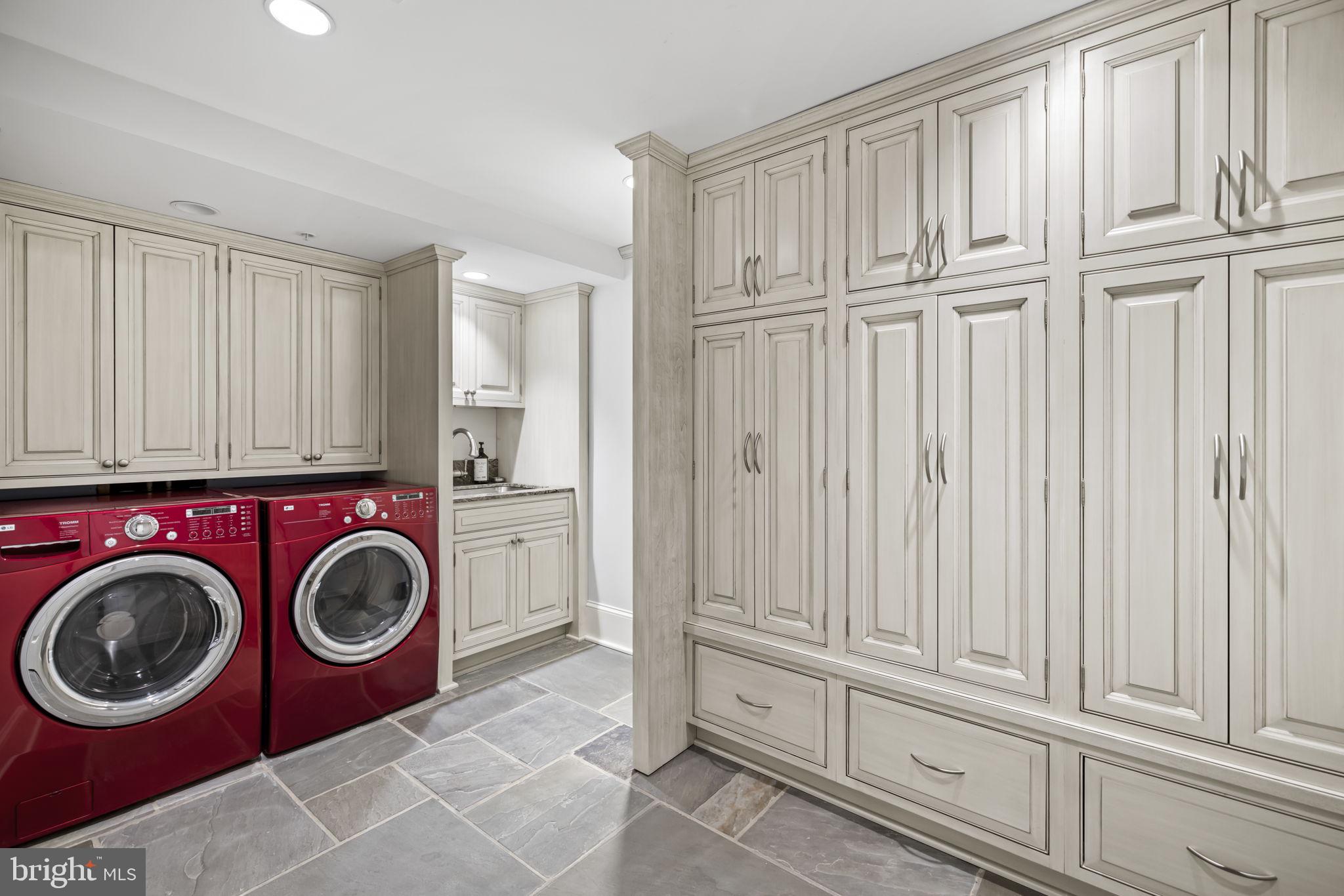 AVENEL - Residential