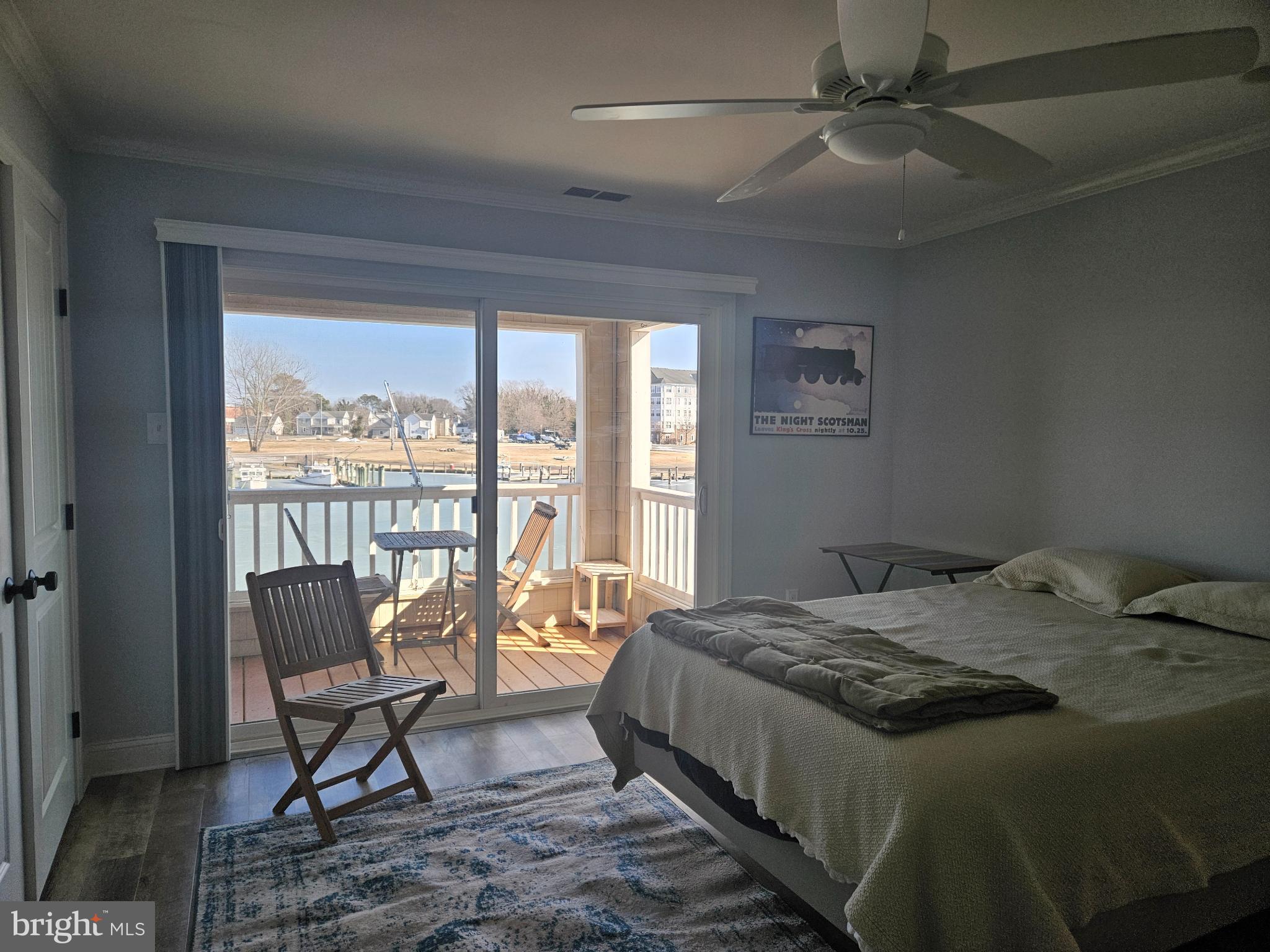 MARKET SQUARE - Residential