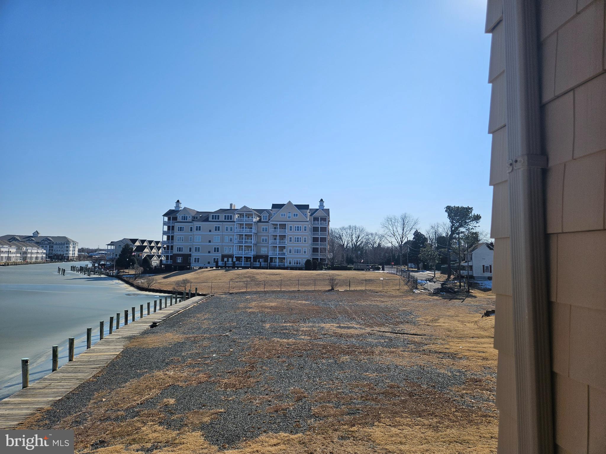 MARKET SQUARE - Residential