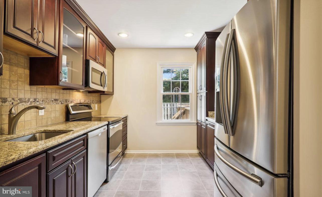 24 MARWOOD COURT