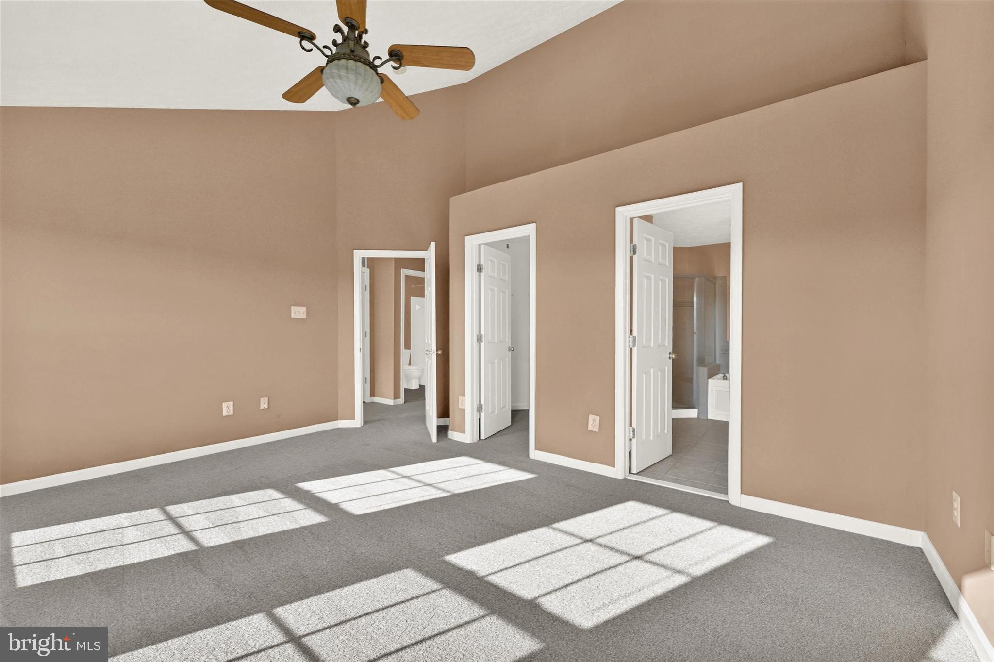 VILLAGE OF MILL RUN - Residential