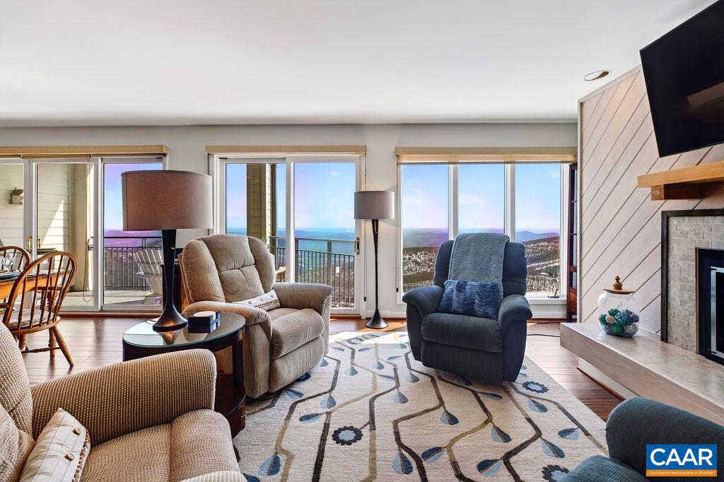 WINTERGREEN RESORT - Residential