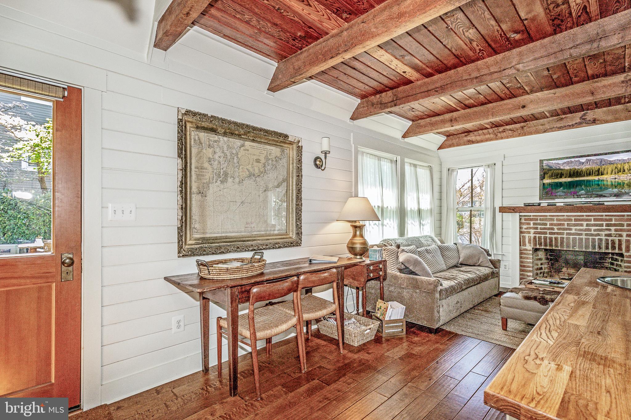 EASTPORT - Residential