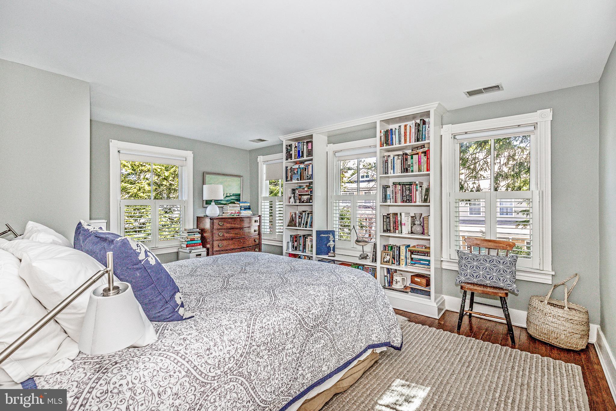 EASTPORT - Residential