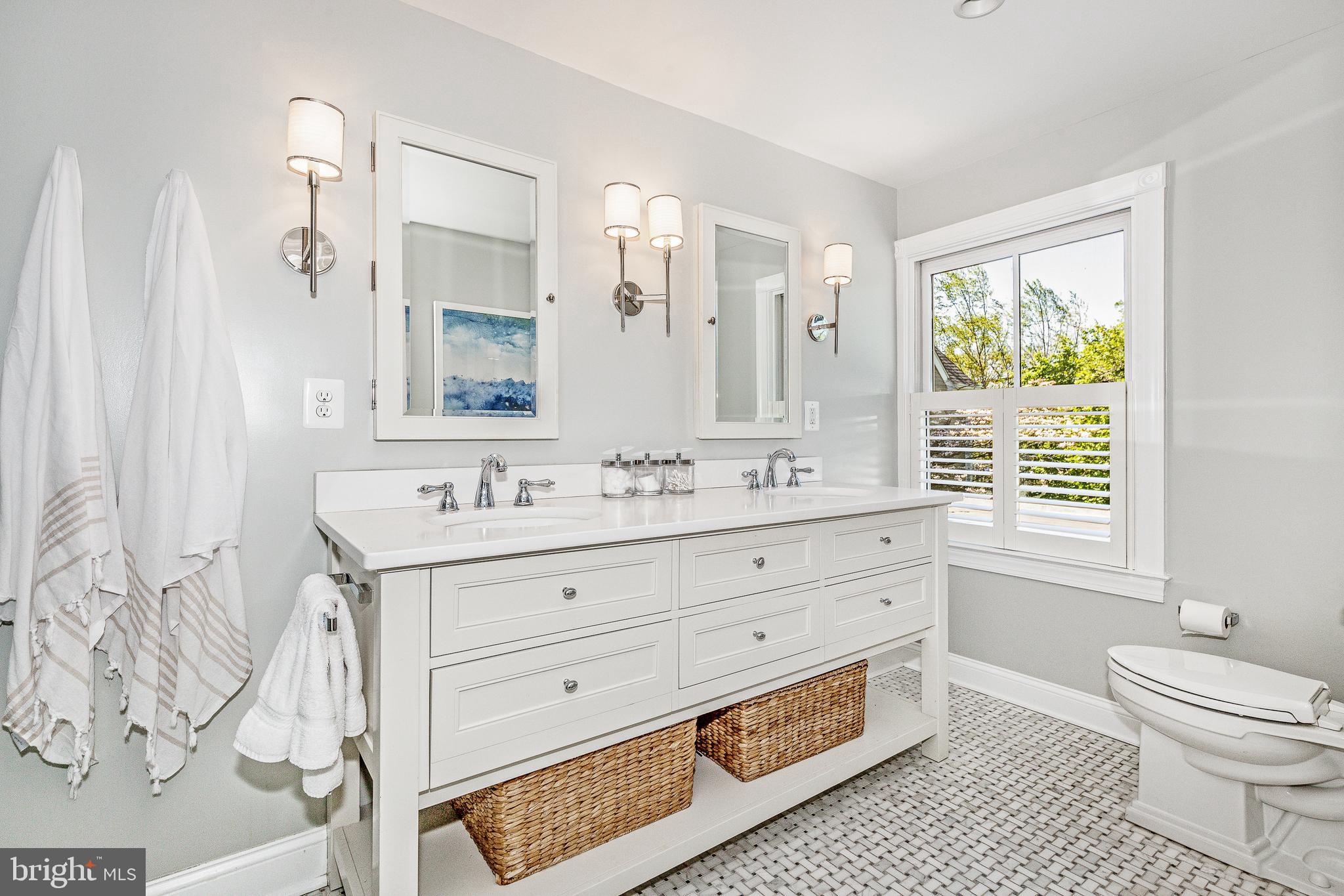 EASTPORT - Residential