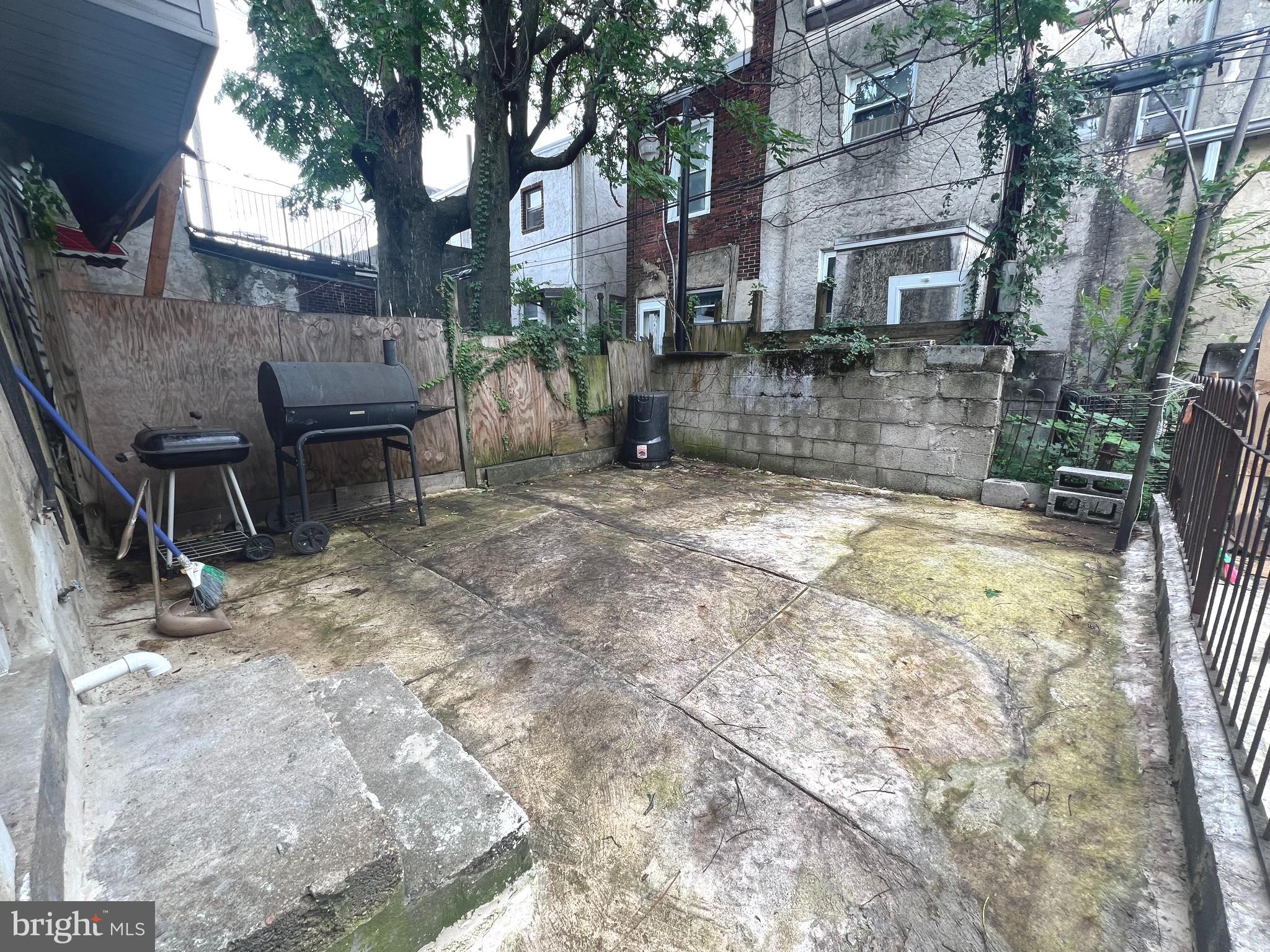 WHITMAN - Residential